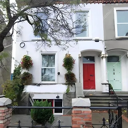 Eglinton Road - Super King - Private Bathroom Privatunterkunft *